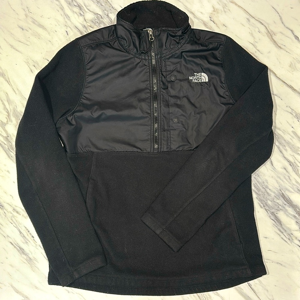 North Face half zip, size M